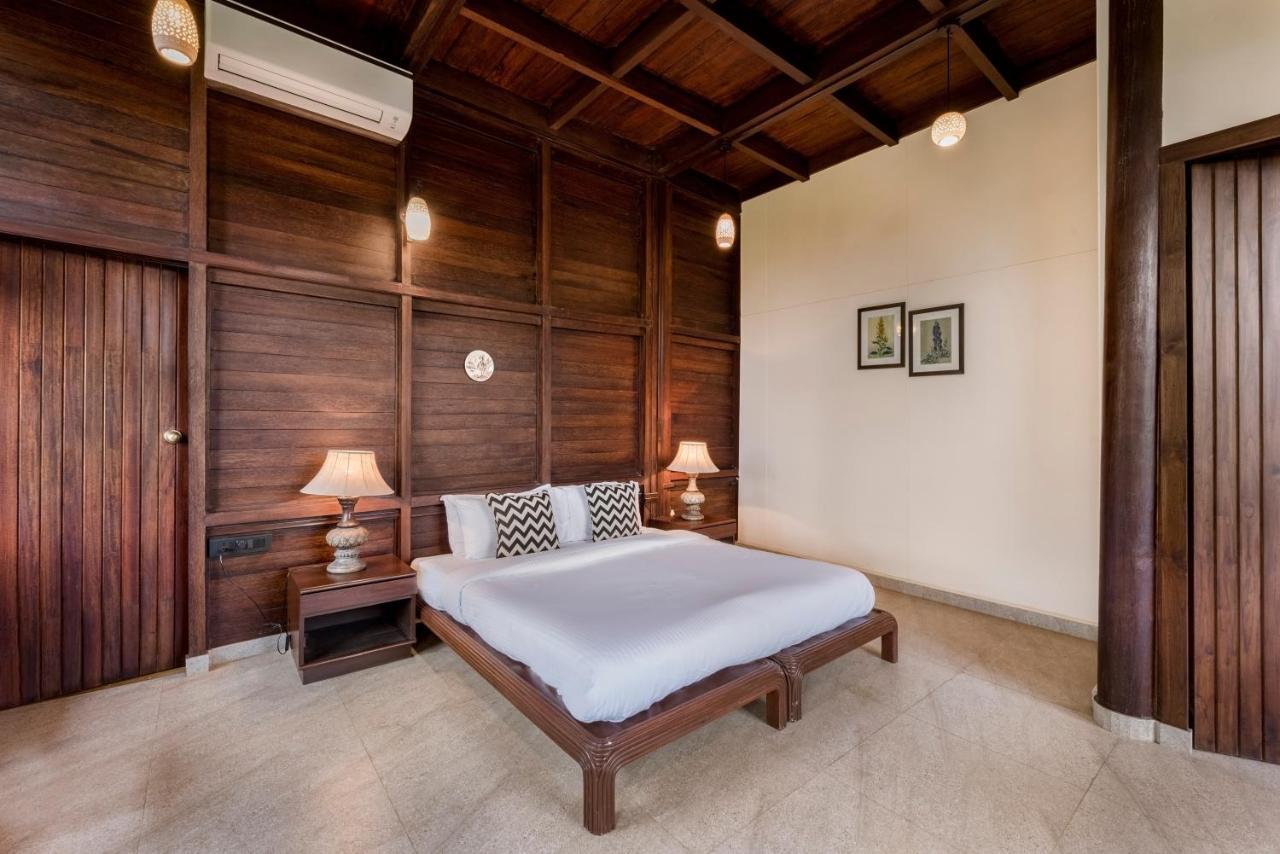 Saffronstays Boulevard Loghouse - A Wooden Chalet Amidst Nature Kārli エクステリア 写真