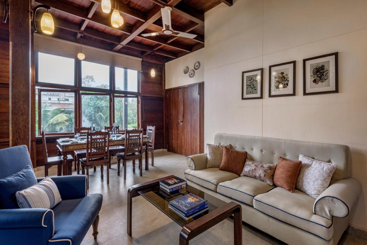 Saffronstays Boulevard Loghouse - A Wooden Chalet Amidst Nature Kārli エクステリア 写真
